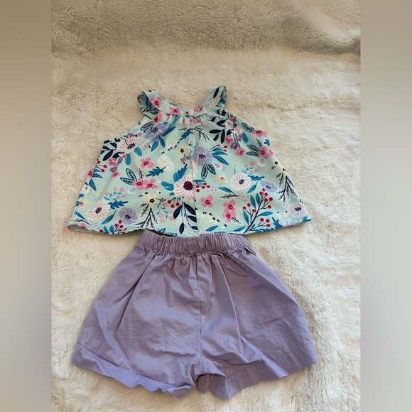 🌸5/$50🌸Girls Floral Tank Top & Lavender Button Shorts Set - Picture 2 of 3